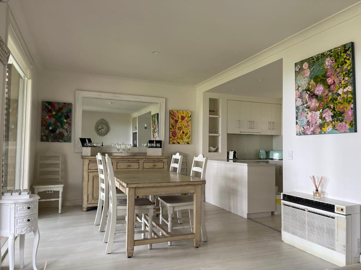 Villa Provincial - 2 Bedrooms Both With Ensuites -Situated In Cypress Lakes Resort 포콜빈 외부 사진